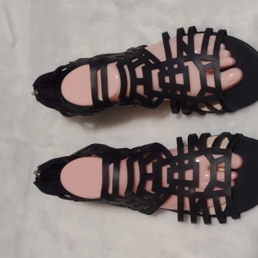Liz Claiborne Black Strappy Sandals